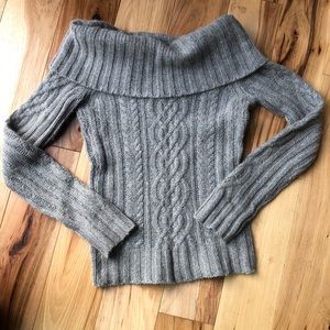Grey cable Abercrombie & Fitch sweater